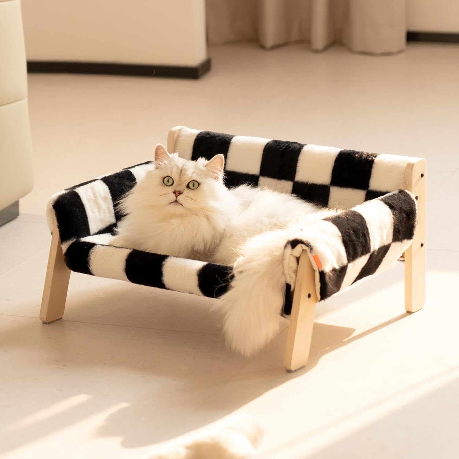 MEWOOFUN Raised Cat Bed with Wooden Legs – Soft Washable Cat Sofa for Indoor Cats & Kittens (56×45cm, 15kg Capacity)